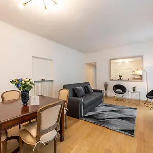 Apartment Royal - Centro Cadorna, Milan